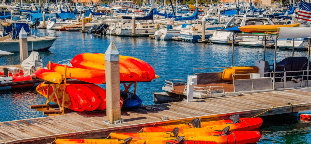 photo of kayaks and boats at the marina showing is san diego a good place to live