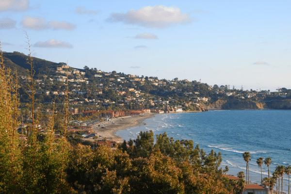 photo of la jolla, one of the best neighborhoods in san diego for families